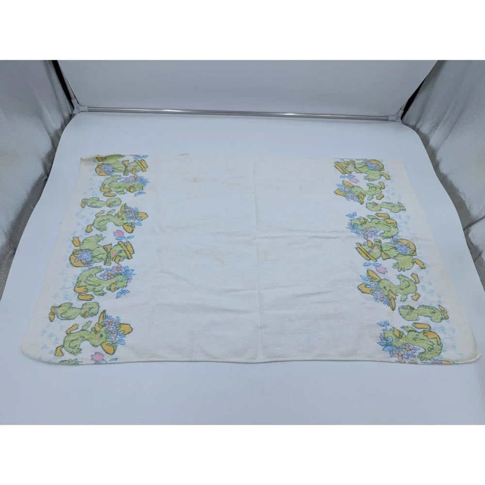 Vintage Baby Care Receiving Blanket Small Cotton Easter Ducks Cute‎ Animals USA